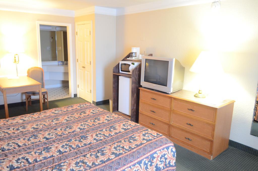America'S Inn Houston/Stafford /Sugarland Rom bilde